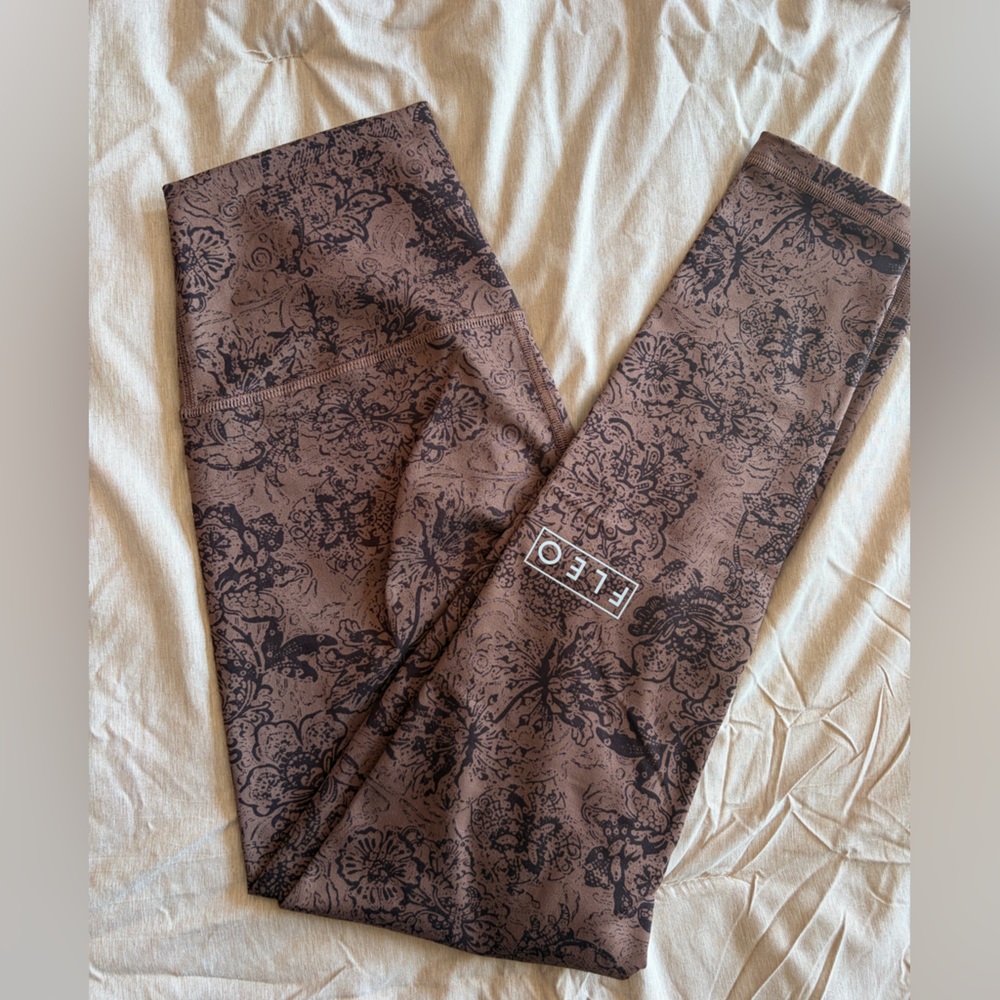 Fleo Brown Floral Leggings